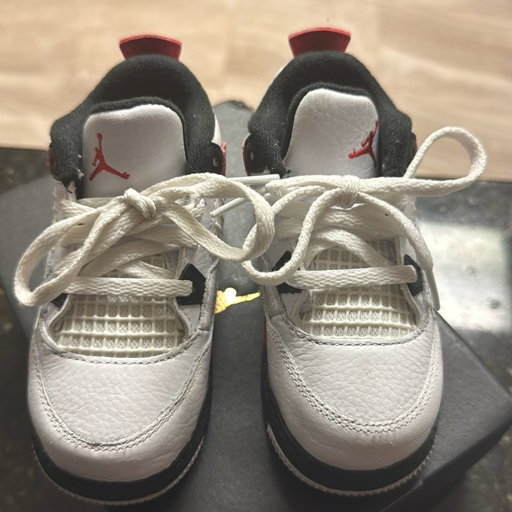 White fire red black Jordans size 8c
